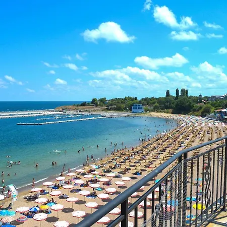 Akra Apartament *