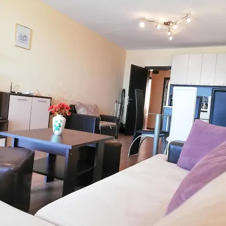 Lägenhet Akra Tjernomorets