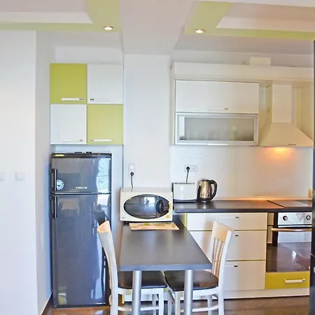 Akra * 切尔诺莫雷茨