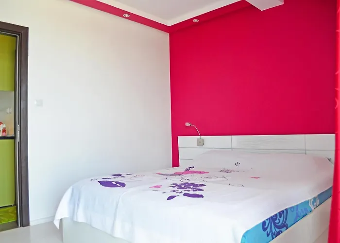 Akra Διαμέρισμα Τσερνομόρετς